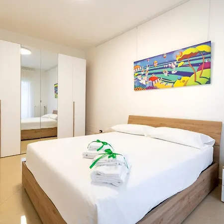 Apartment Boscoincitta With Garage And Whirlpool Tub