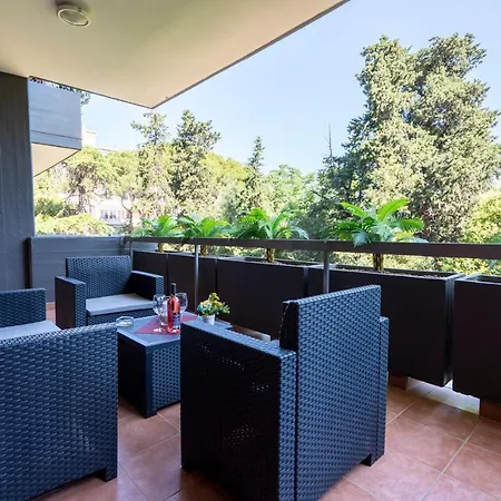 Guesthost - Boscoincitta With Garage And Whirlpool Tub Apartmán *