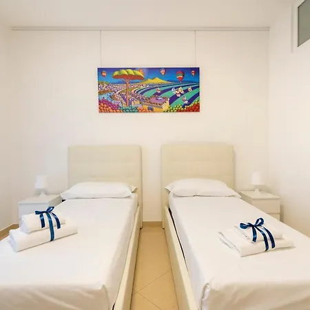 Boscoincitta With Garage And Whirlpool Tub Apartment Bari