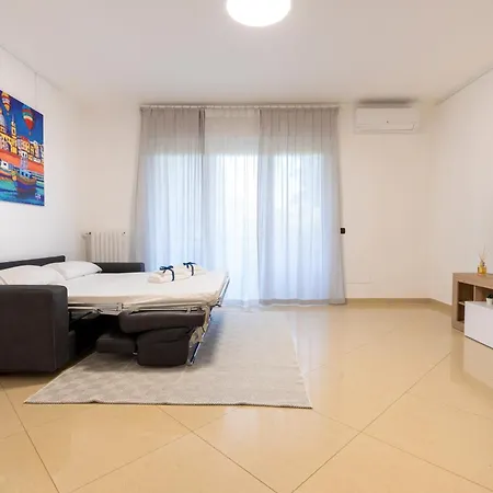 Boscoincitta With Garage And Whirlpool Tub *